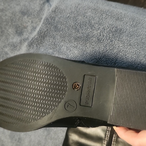 St John's Bay brand below the knee boots. Size 7 - Picture 4 of 5